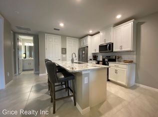 14639 Edgewater Cir #1, Naples, FL 34114