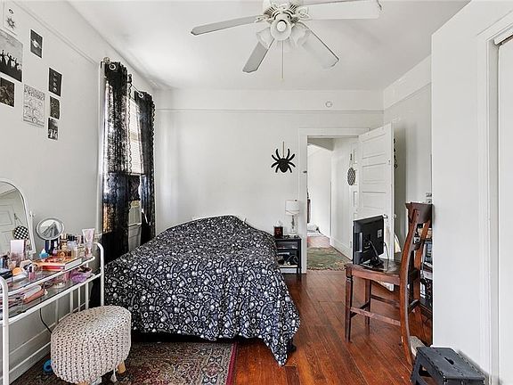 4th image of 4616-18 Conti St