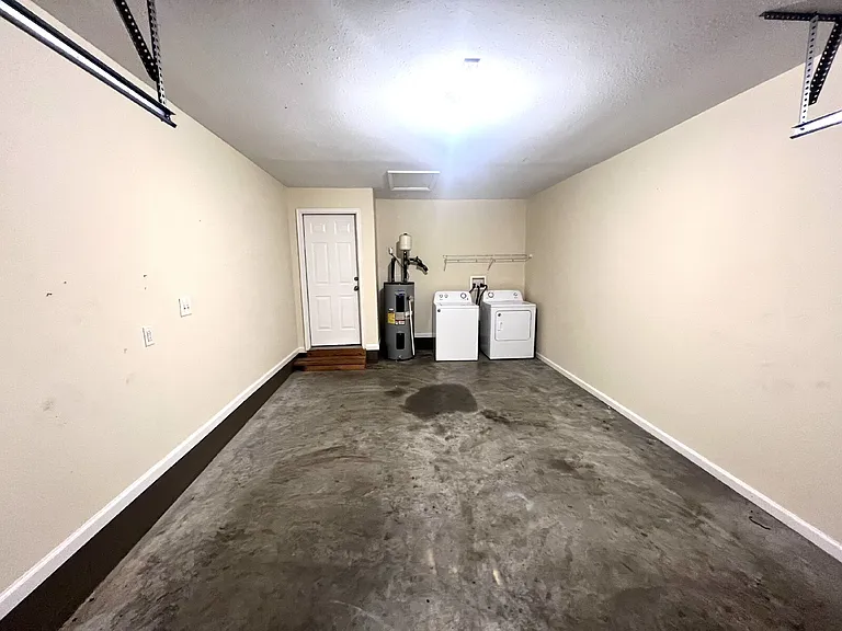 9103 Pembroke Oak Grove Rd #4E — Photo 15