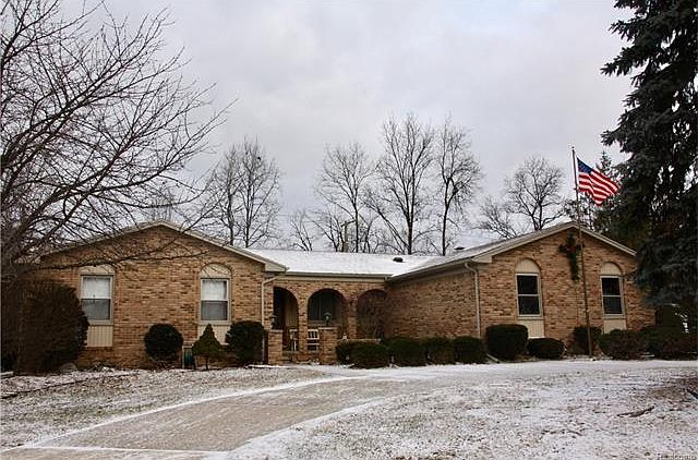 1st image of 41488 Broquet Dr