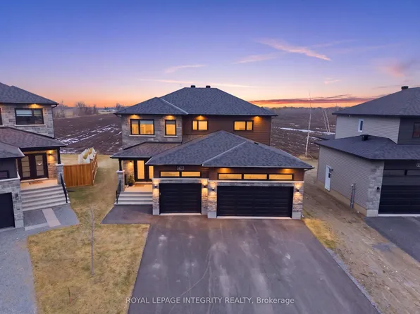 451 Moonlight Dr, Russell, ON K4R 0L1