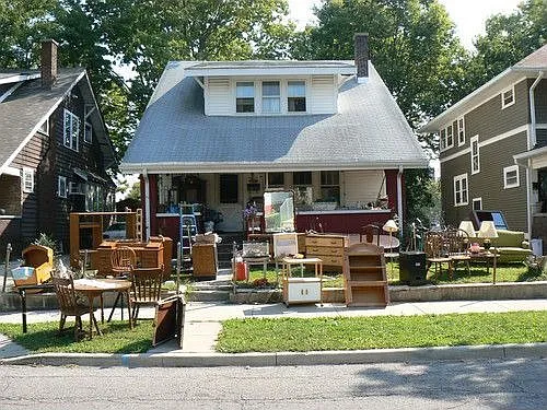 3141 N Kenwood Ave photo 1