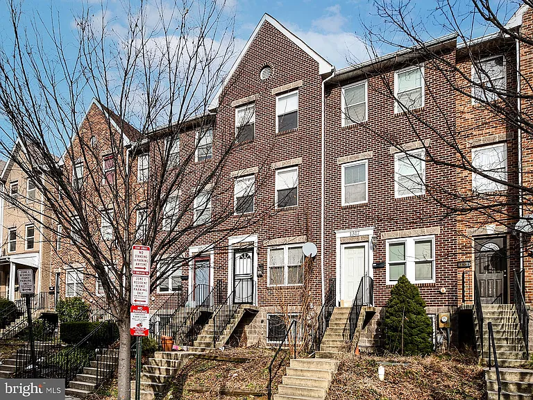 1319 Belmont St NW — Photo 1