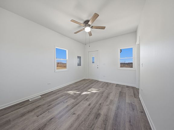 4th image of 835 Bishop Ave #1