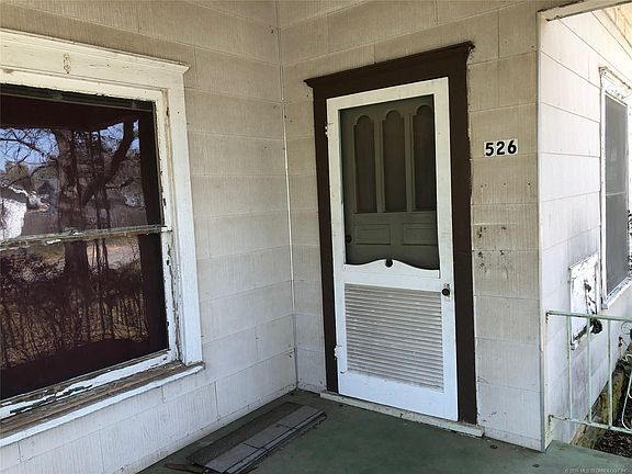5th image of 526 E Miami Ave