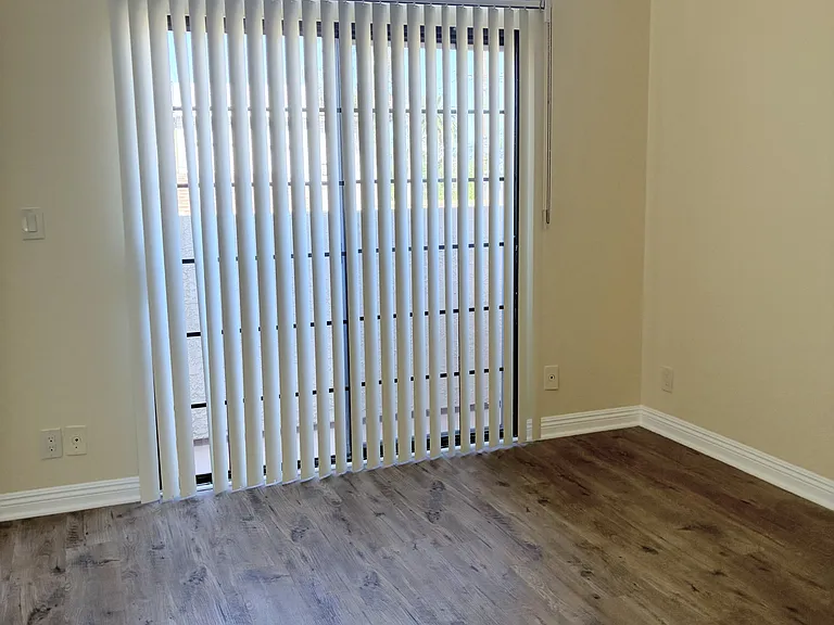 1007 Raleigh St #208 — Photo 8