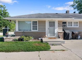 605 N Main St #607-609-611, Mequon, WI 53092