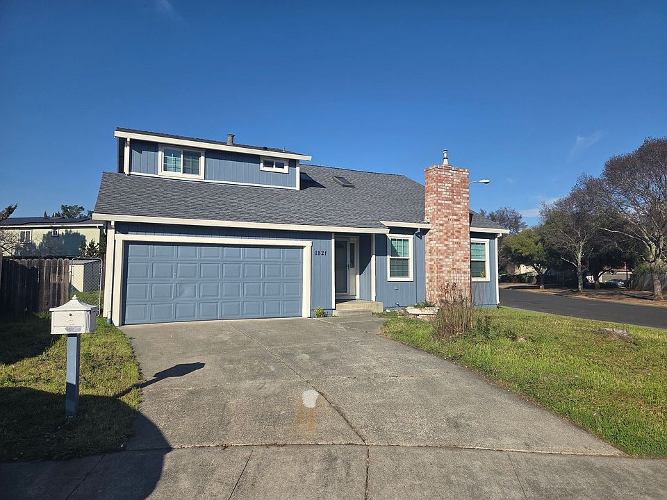 1st image of 1821 Howe St