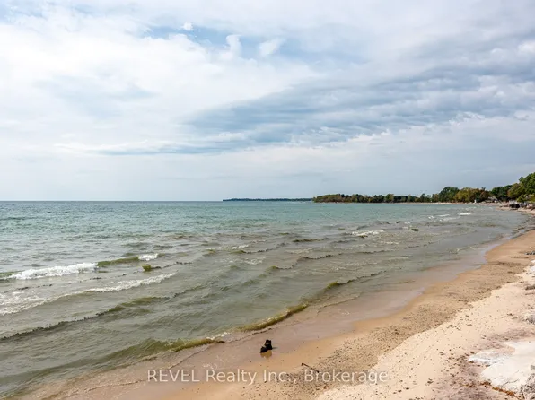 10417 Lakeshore Rd, Wainfleet, ON L3K 5V4