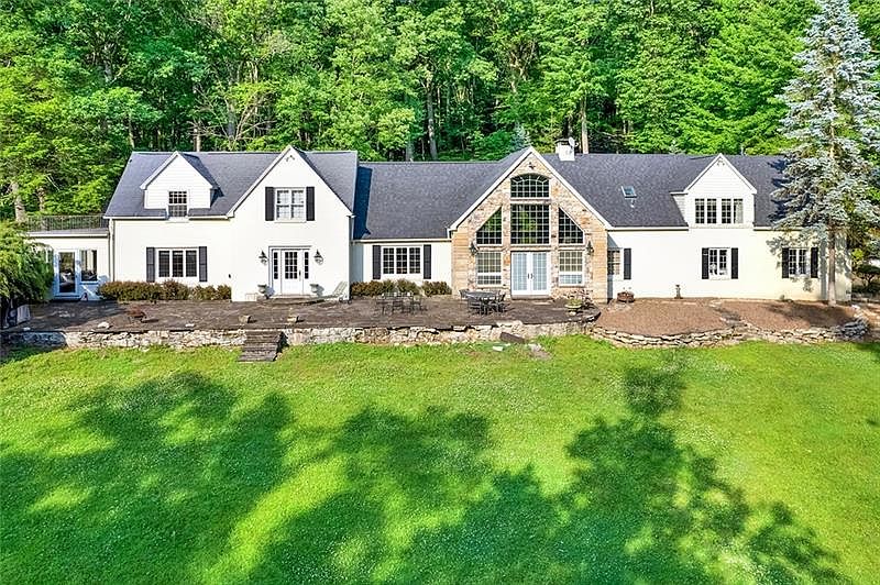 222 E Rosemary Ln, Laughlintown, PA 15655 | Zillow