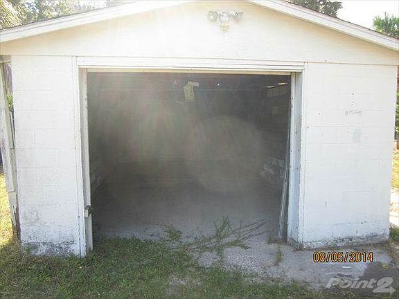 Block Garage