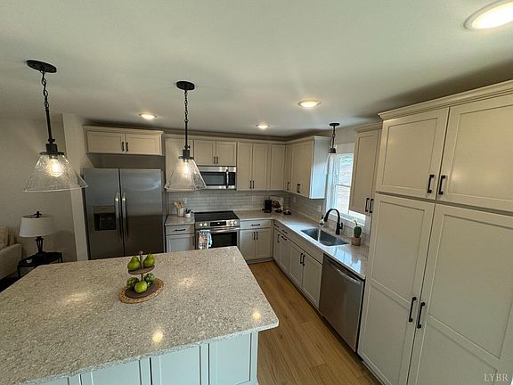 5th image of 847 Dodson Dr