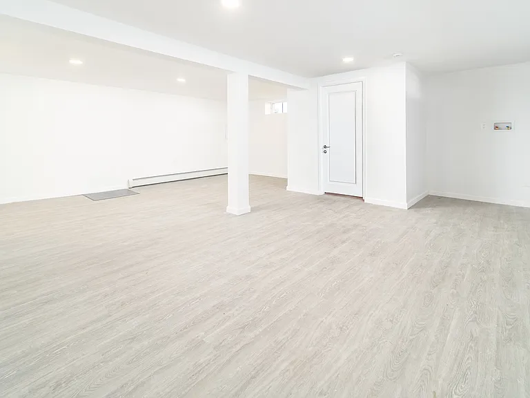 8 Spector Ln — Photo 14