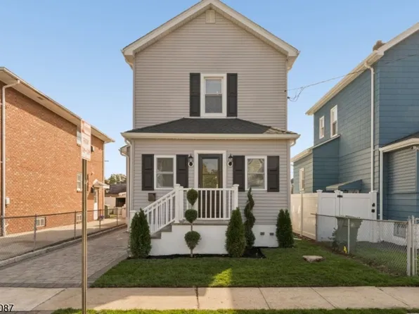 630 E Elm St, Linden City, NJ 07036