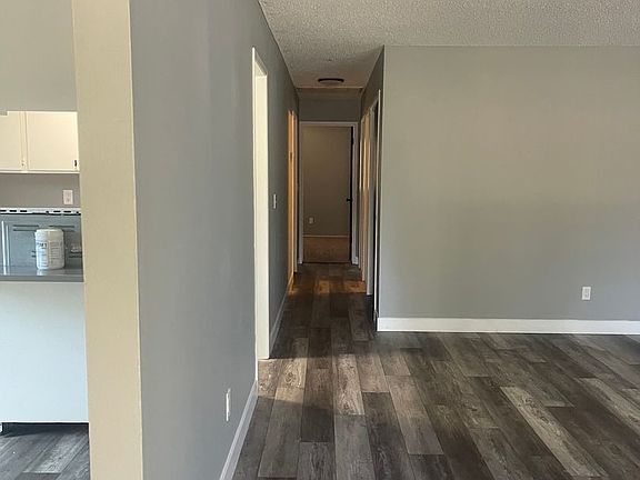 3rd image of 4626 Red Bluff St