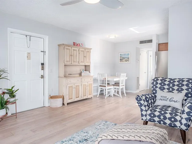 7151 Sunset Way #10 — Photo 12