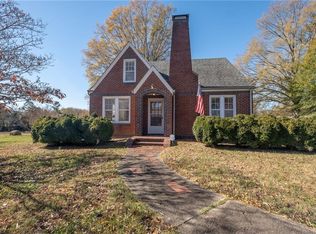 308 Galloway St, Madison, NC 27025