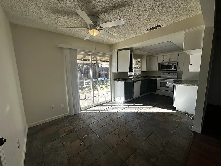 8892 Fortuna Way #8892 — Photo 4