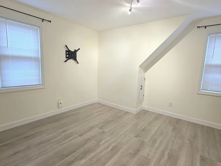 359 President St #2 — Photo 14