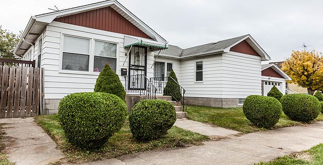 1st image of 625 Sibley Blvd