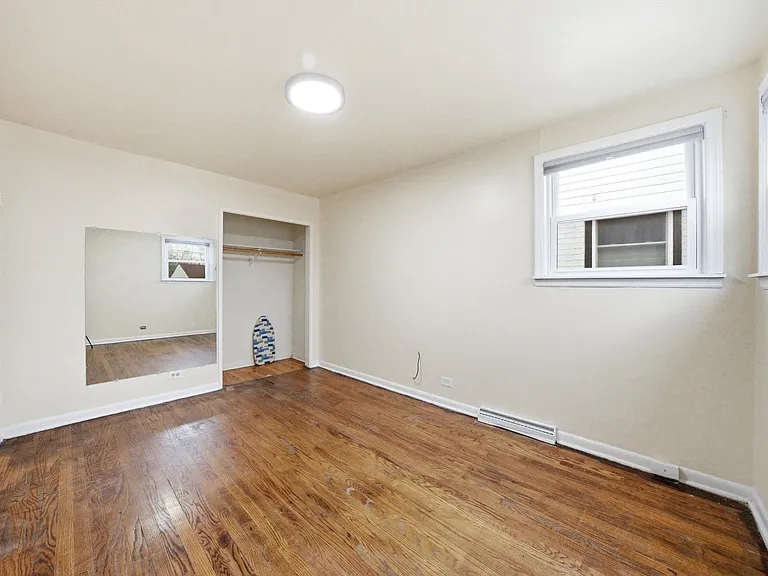 4605 S Laramie Ave — Photo 16