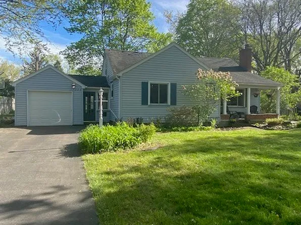 223 Winfield Rd, Rochester, NY 14622