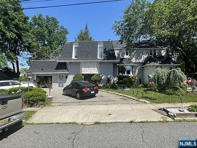 15 Columbia St — Photo 7