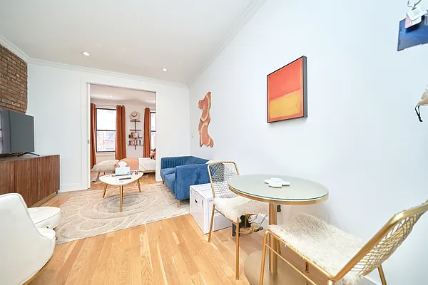 Rented by Living New York | media 22