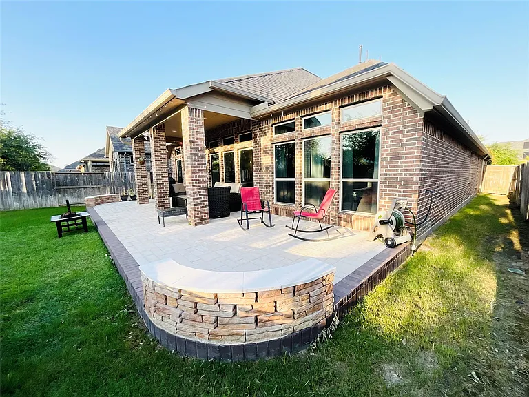 2507 Elmwood Trl — Photo 35