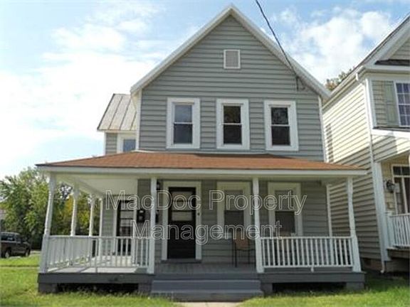 2nd image of 1800 Washington Ave #A