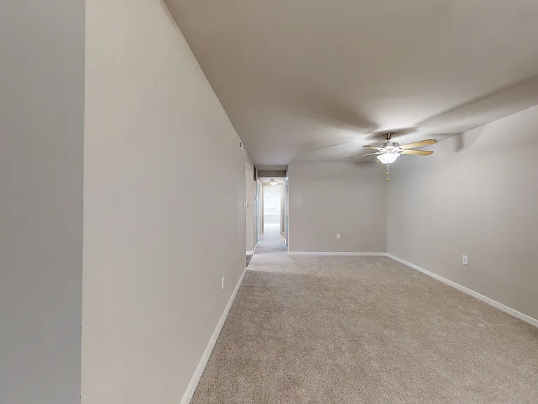 Seneca Place — Photo 95