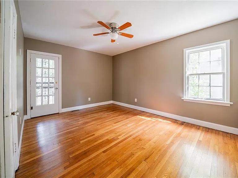 Bedroom #1
