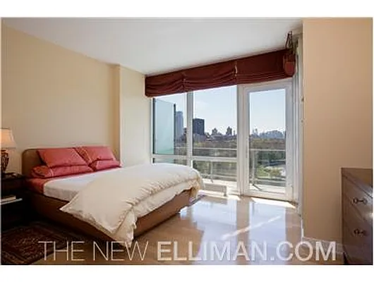 Rented by Douglas Elliman | media 14