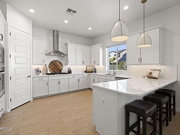 3rd image of 5120 E HELENA Drive