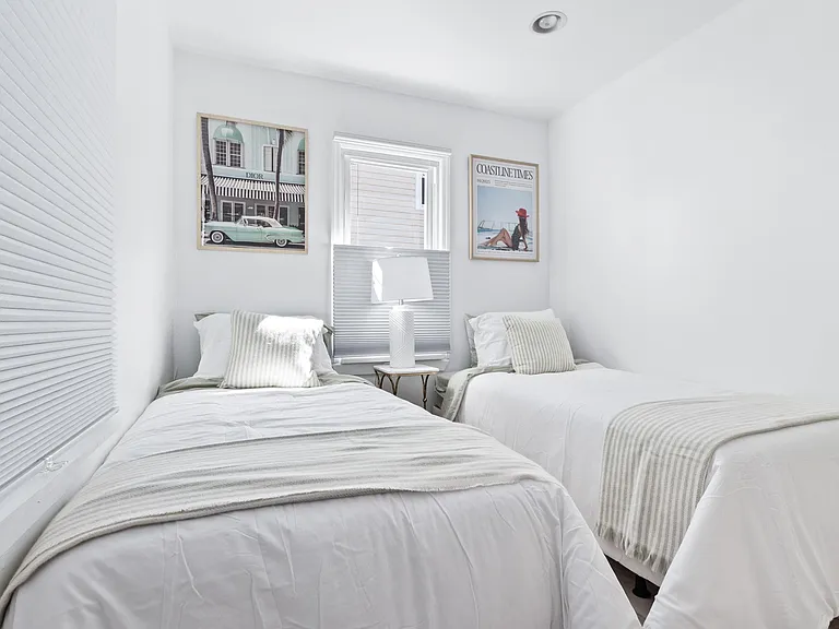 14 N Adams Ave — Photo 37