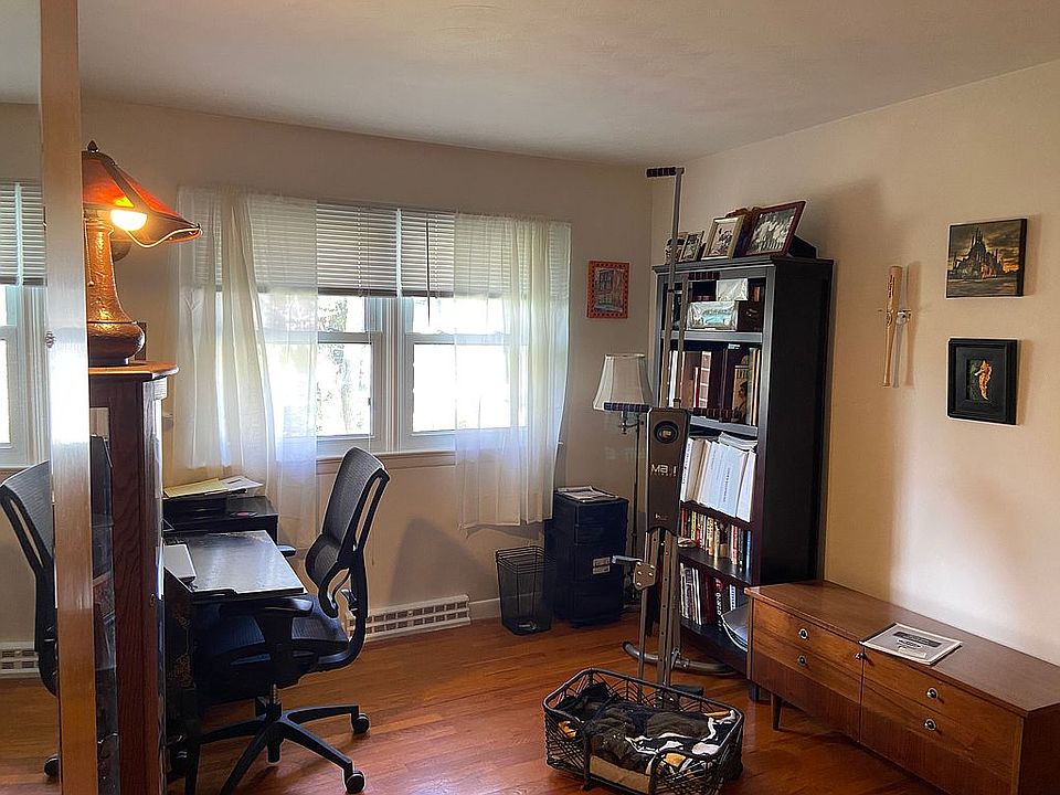3rd Bedroom or Office