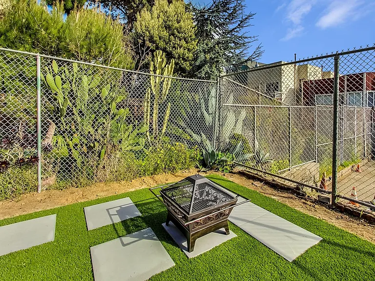 Modern 3BR/2BA | Renovated Unit with Patio — Photo 22