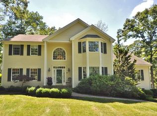 43 Cobblers Mill Rd, Sandy Hook, CT 06482