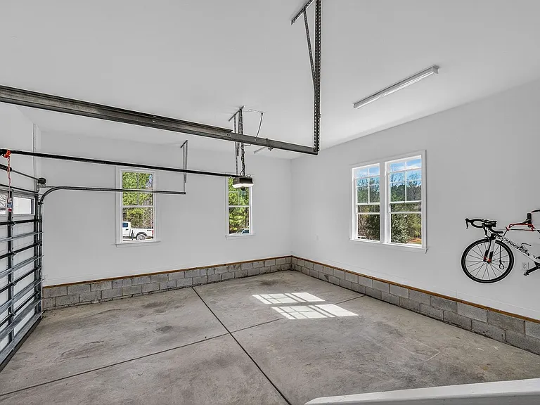 210 Lookout Rdg — Photo 36