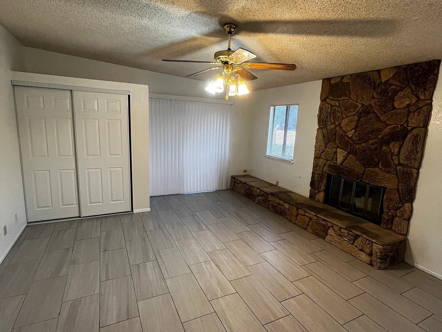 1 bed, 1282 sqft, $700 — Photo 3