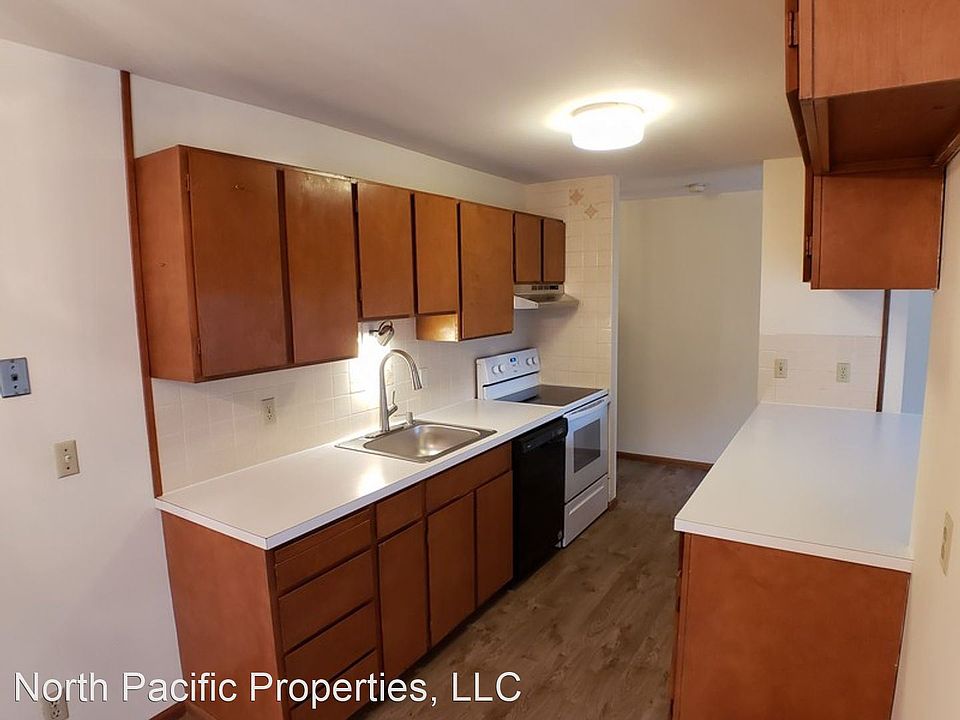 1st image of 13322 Greenwood Ave N #307