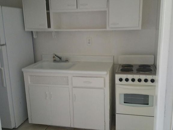 4th image of 6970 Indian Creek Dr APT 3