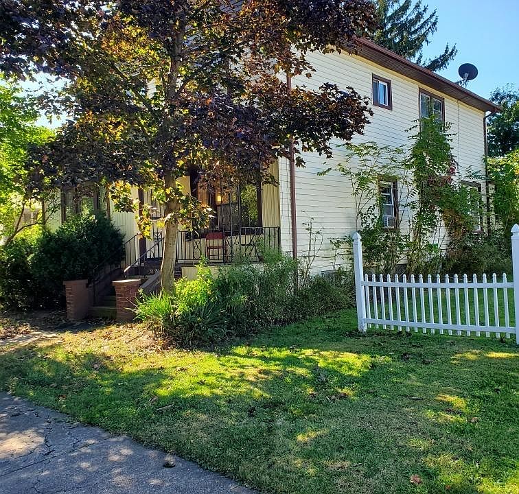 1st image of 3352 W 125th St #1