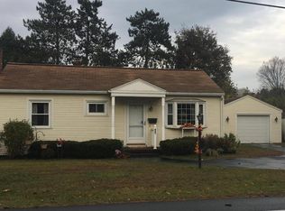 407 Dixon Rd, Queensbury, NY 12804
