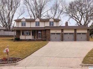 13125 Normandy Cir, Omaha, NE 68137