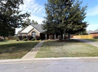 2600 Tj Dr, Conway, AR 72034