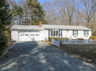 124 Long Ln, North Kingstown, RI 02852