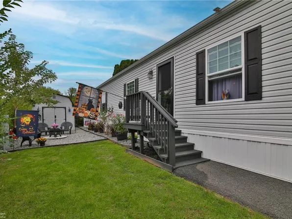 260 Liberty Cir, Hereford, PA 18056