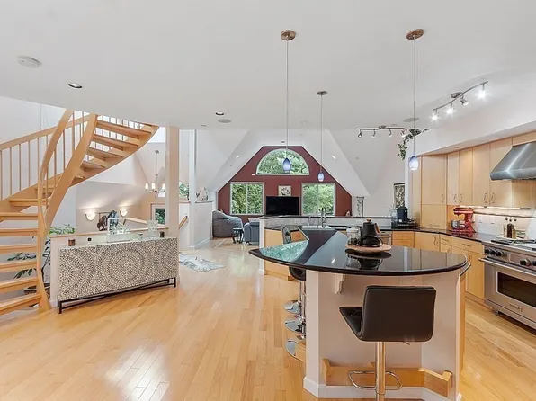 47 Deer Path, Hudson, MA 01749