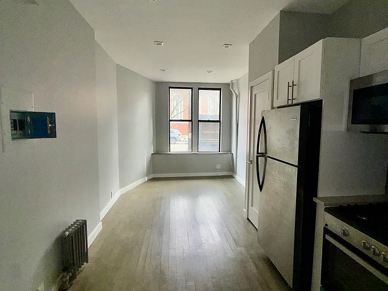 291 Pleasant Ave #1A — Photo 5